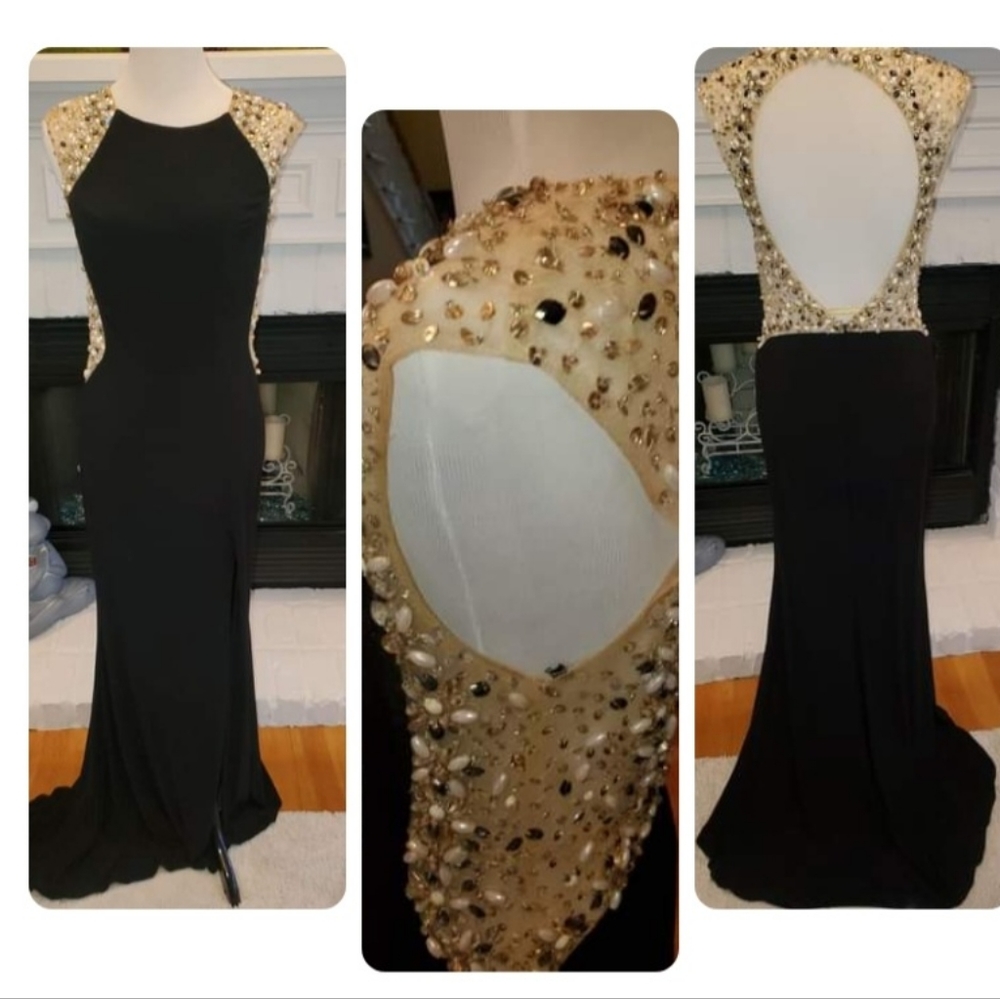COPY - MacDuggal Back with Gold beading Prom/Formal/Pageant Gown/Dress